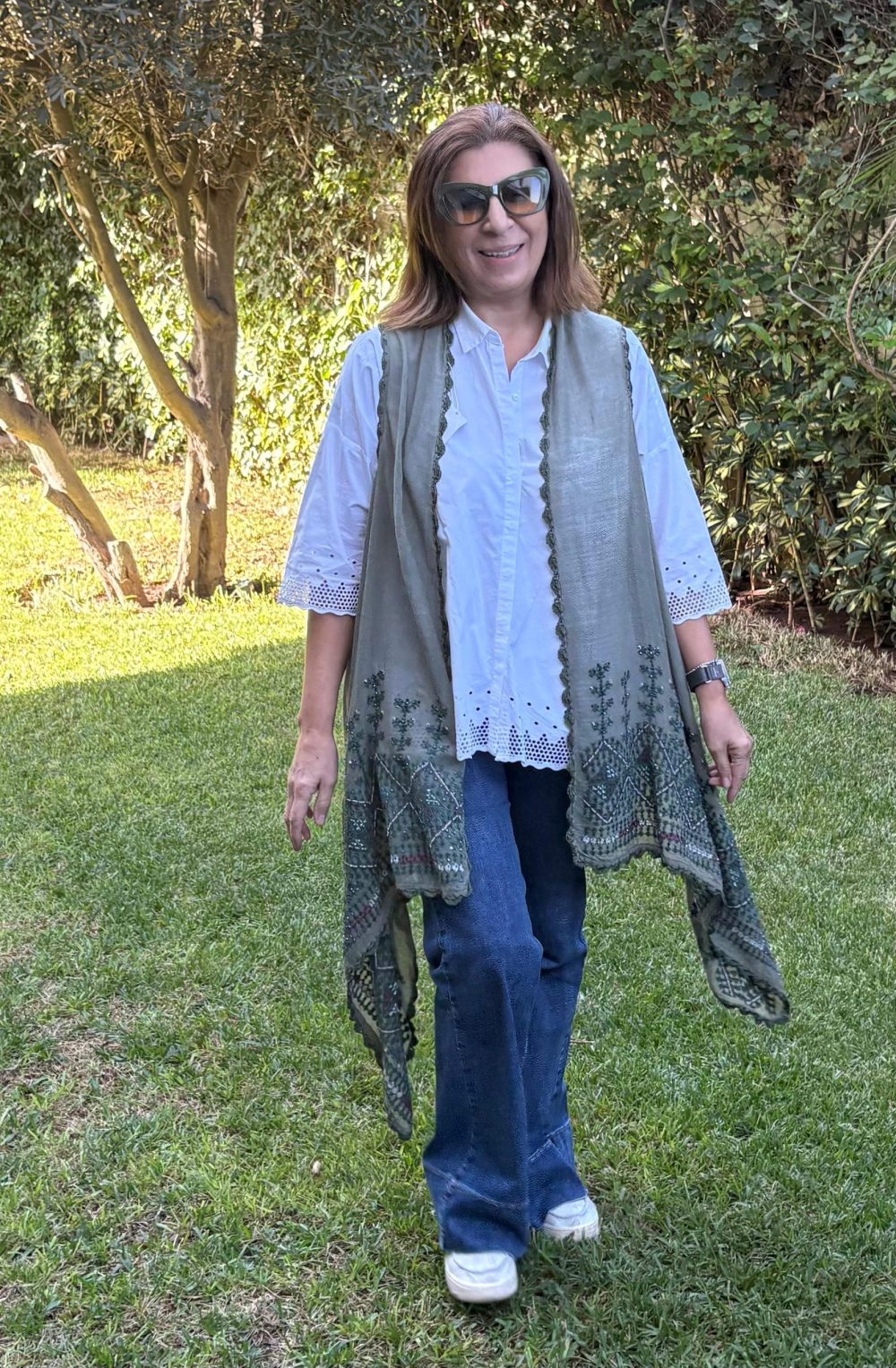 Casual handcrafted gilet - Image 1