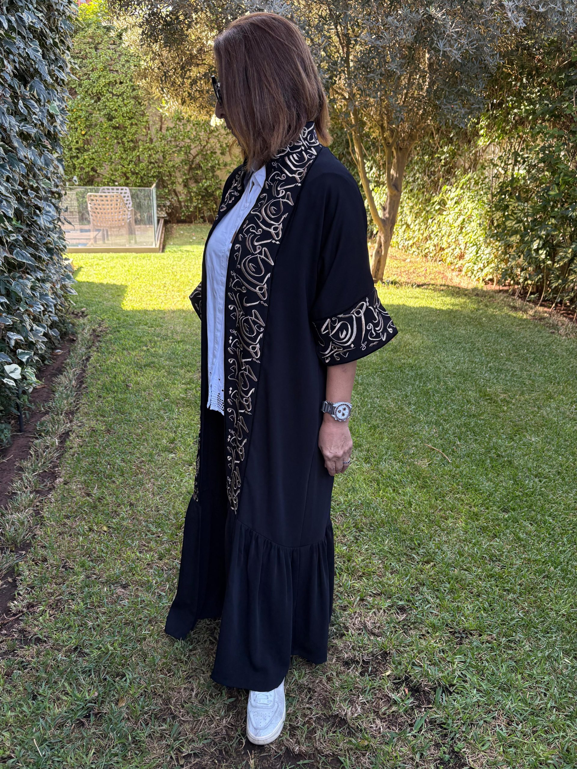 Arabic calligraphy crepe abaya Arabic calligraphy crepe abaya - Image 1