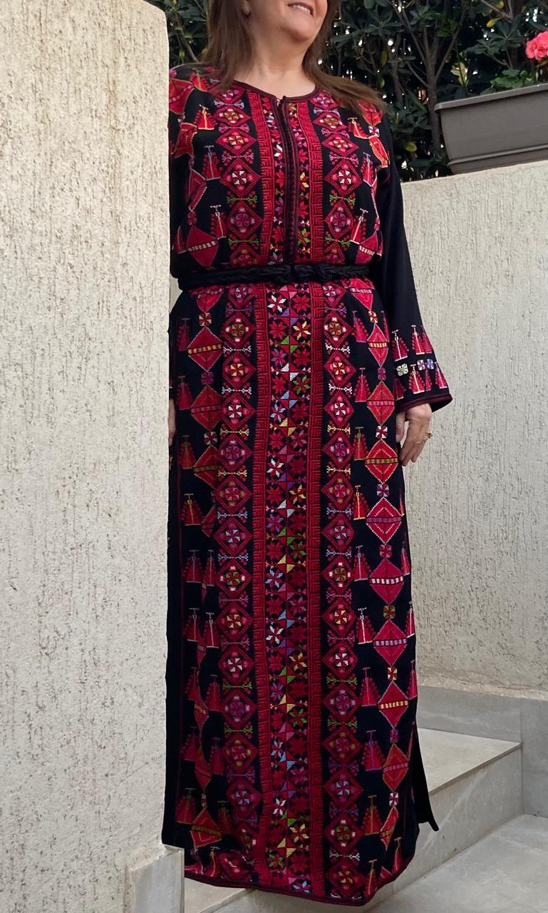 Traditional dress (Thoub) - Image 1